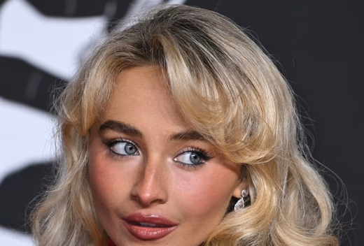 Sabrina Carpenter Brings Dazzling Nail Jewelry Trend to the 2025 VMAs